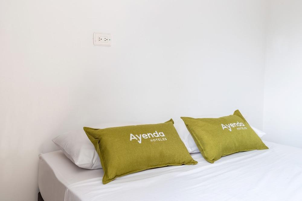 Hotel Riviera Plaza Μπουκαραμάνγκα Εξωτερικό φωτογραφία