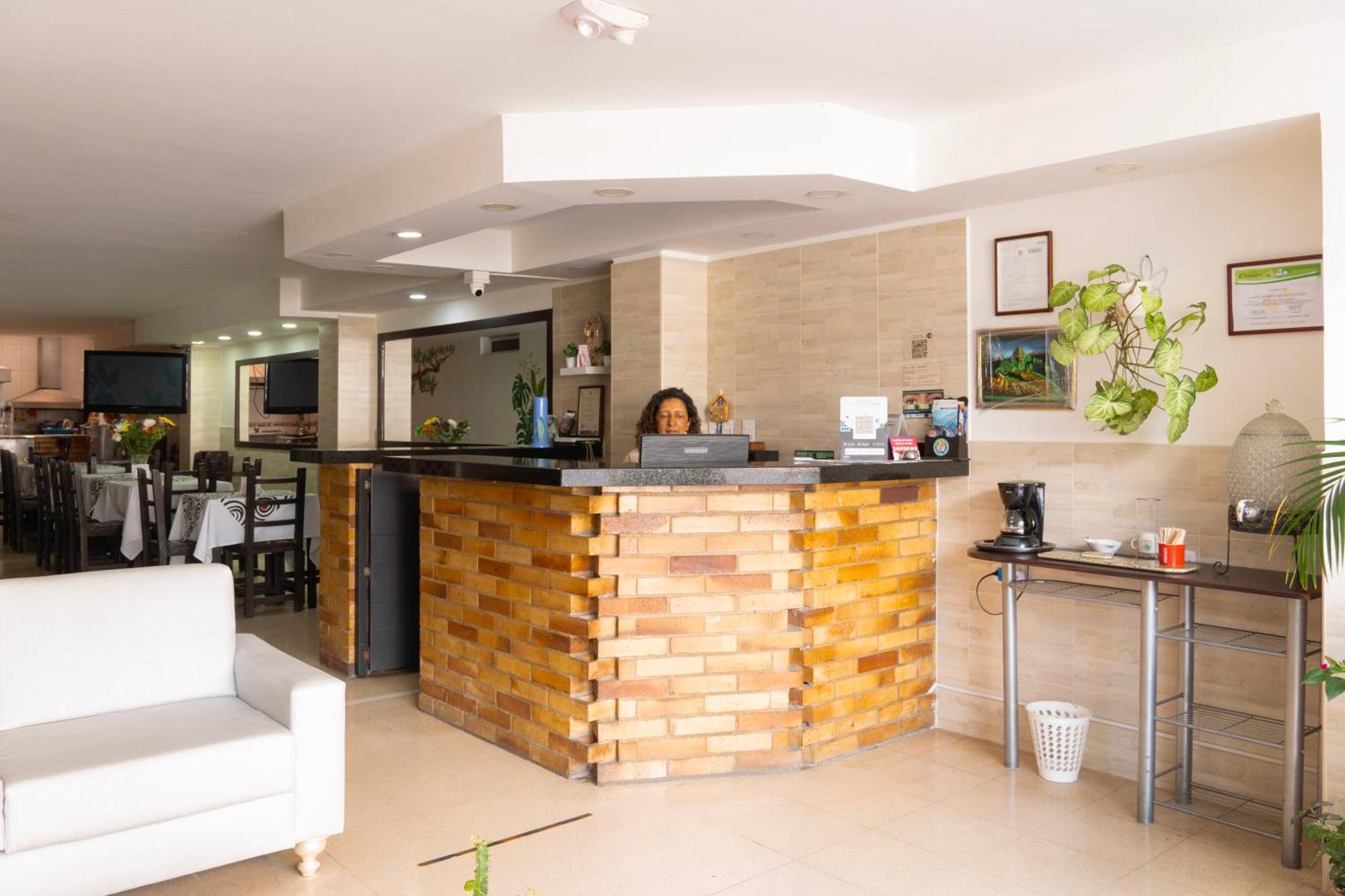 Hotel Riviera Plaza Μπουκαραμάνγκα Εξωτερικό φωτογραφία